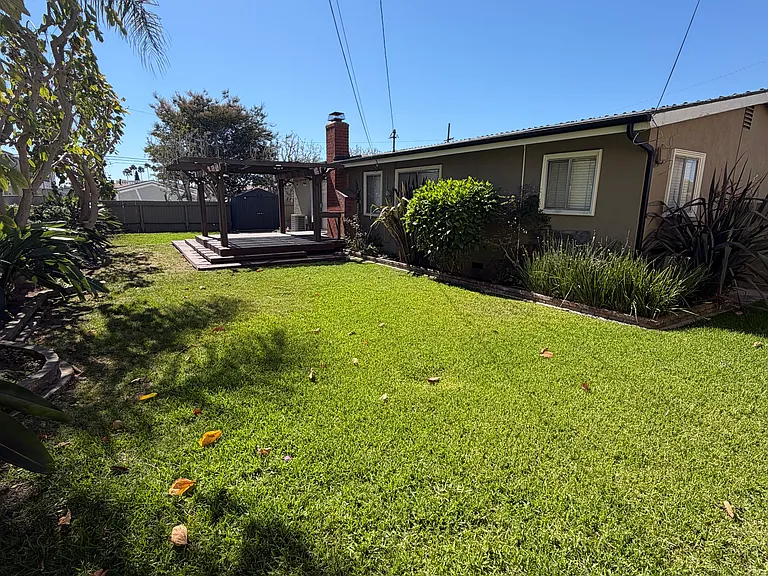 2208 Florida St — Photo 17