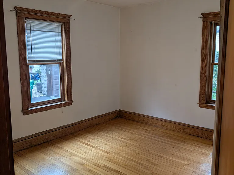 132 North St — Photo 3