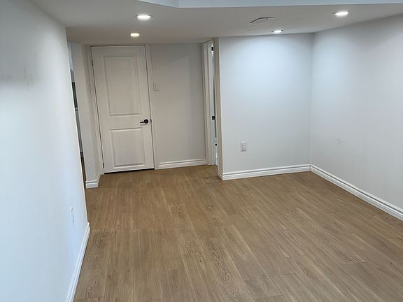 5th image of 104 Rameau Dr #Basement