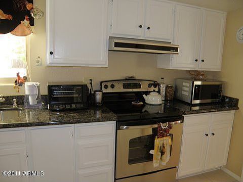 4th image of 3009 E Cannon Dr