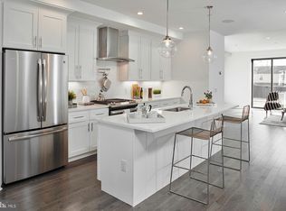 221 Lemonte St, Philadelphia, PA 19128