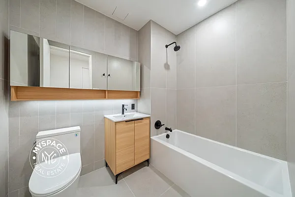 Rented by Carroll Development Leasing LLC | media 16