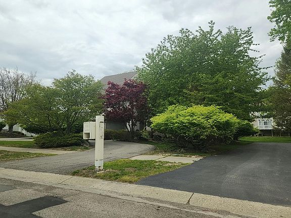 2nd image of 6771 Torybrooke Cir