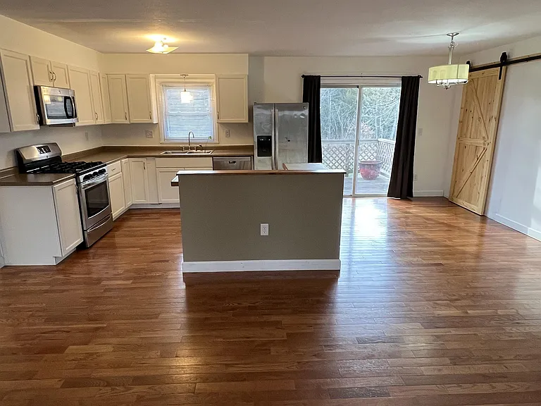 114 SE 411th Rd — Photo 2