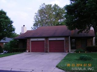 704 S Station Rd, Glen Carbon, IL 62034