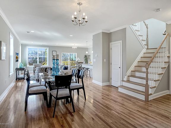 5th image of 314 Elizabeth Ave