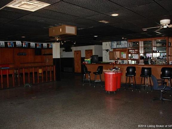 4th image of 255 Market St