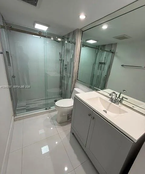 19707 Turnberry Way #24B — Photo 19