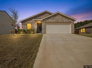 1207 Ripplewood Cir, Chandler, TX