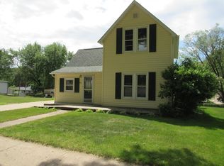 534 S Main St, Blue Earth, MN 56013