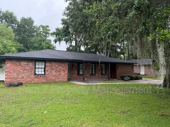 1332 Grace Dr, Savannah, GA 31406