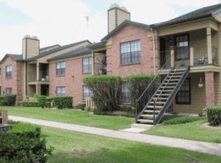 2105 Cedar Bayou Rd APT 104, Baytown, TX 77520