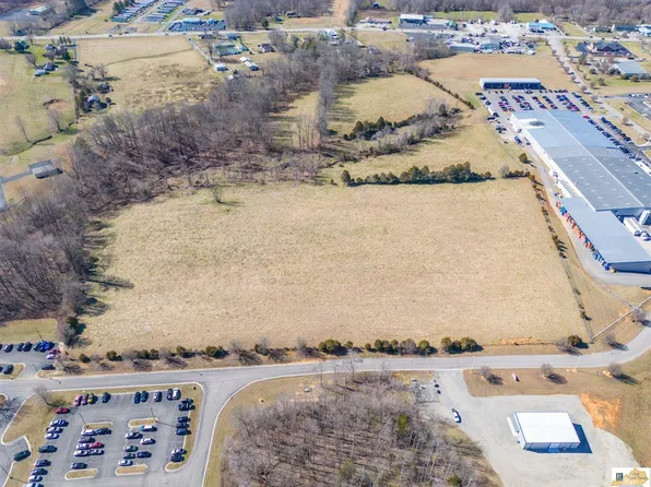 2728 Progress Dr, Russell Springs, KY 42642