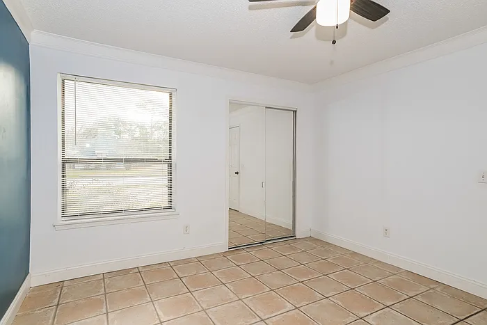 1728 Indian Springs Dr — Photo 15
