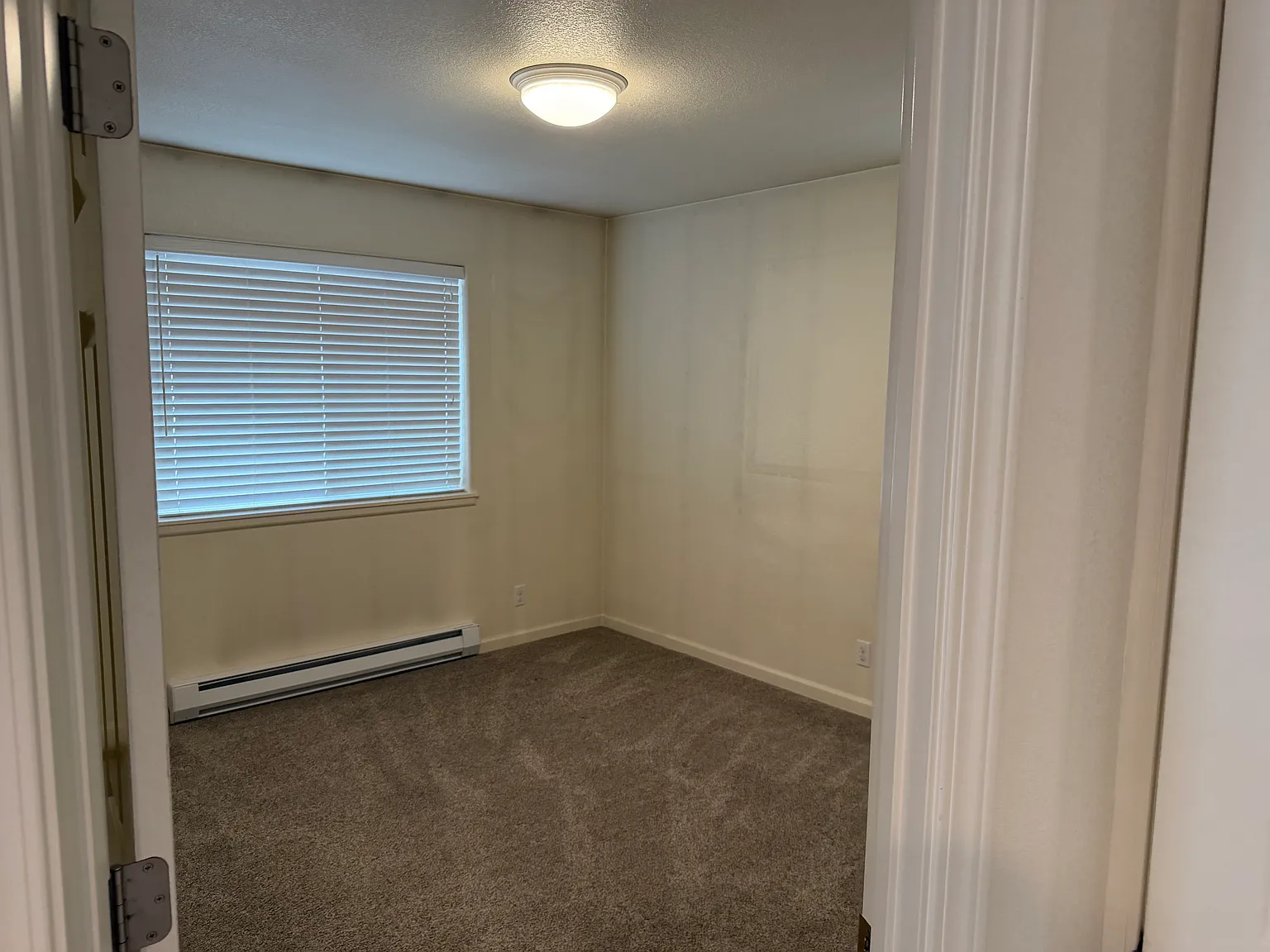 2 bed, 1000 sqft, $1,950 — Photo 3