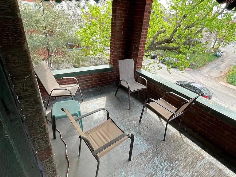 32-38 W Patterson Ave — Photo 2