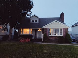 65 Redwood Ave, Edison, NJ