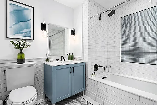 Sold by Compass | media 14