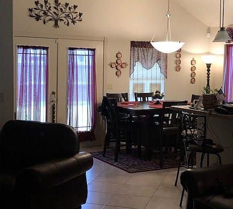 5th image of 2624 Windsor Pl
