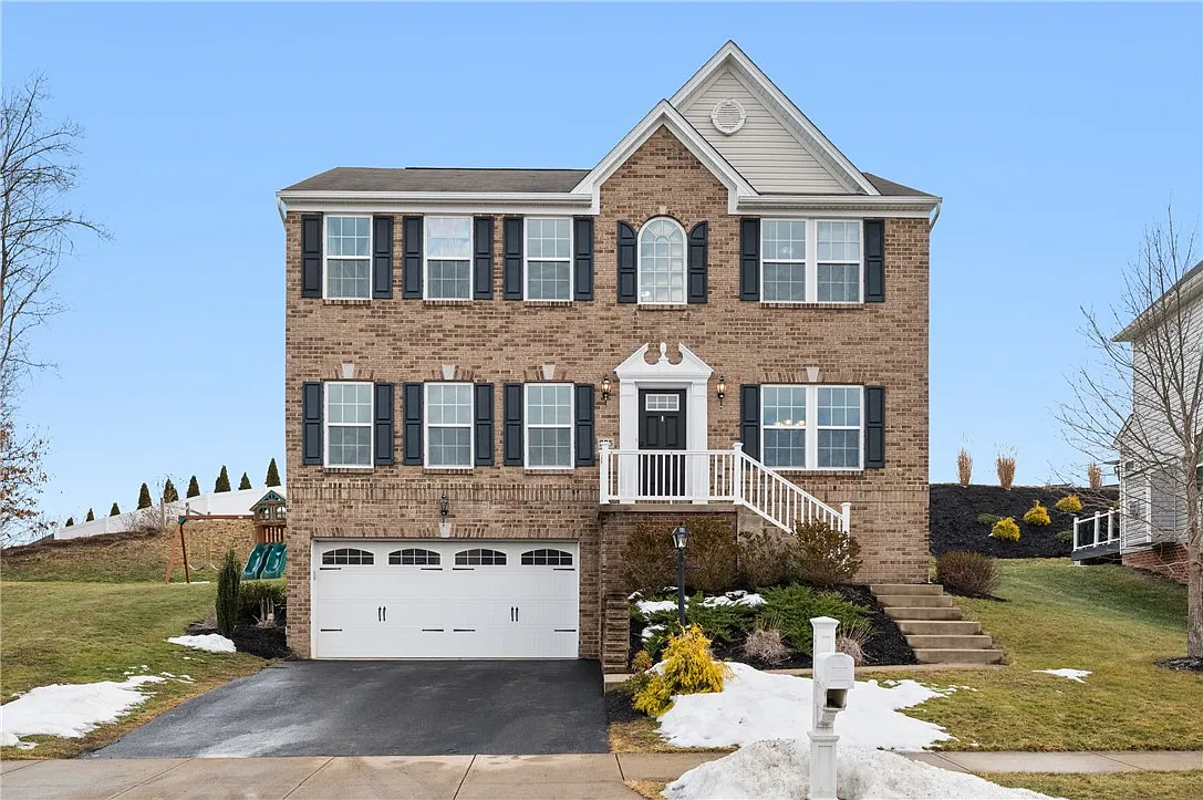 225 Foxwood Rd photo 1