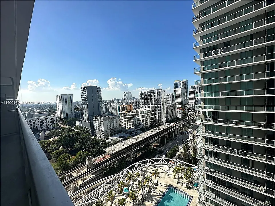 2 bed, 1106 sqft, $3,400 — Photo 2