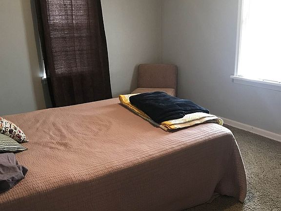 4th image of 3309 E Jackson Blvd