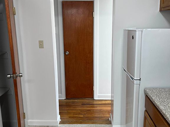 2nd image of 3256 41st St APT 4B