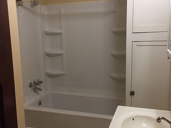 5th image of 429 E Doddridge Ave