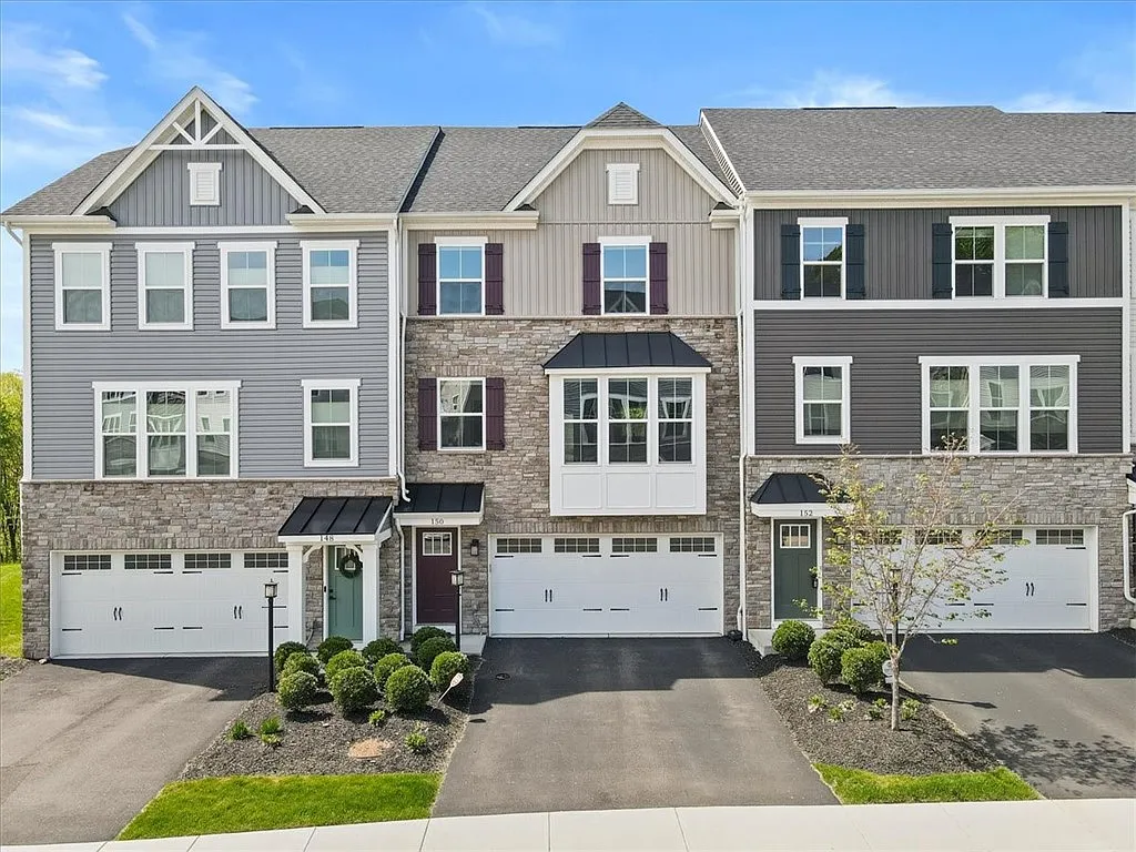 150 Curtis Ct photo 1