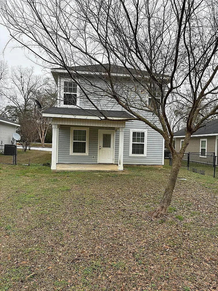 2328 Middleton Road — Photo 2