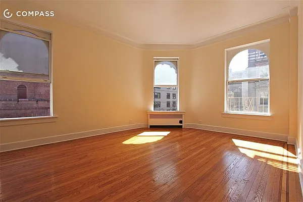 Rented by Compass | media 45