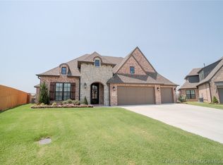 7712 N 150th East Ct, Owasso, OK 74055