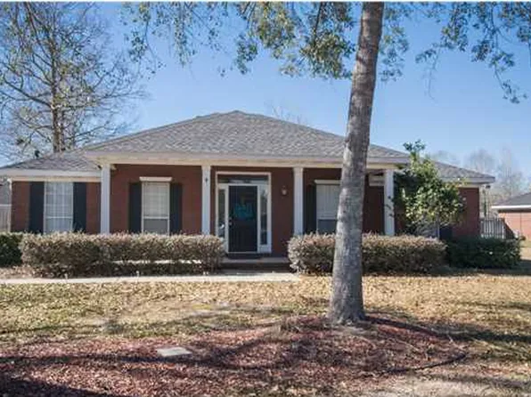 5813 Cordova Ave, Satsuma, AL 36572