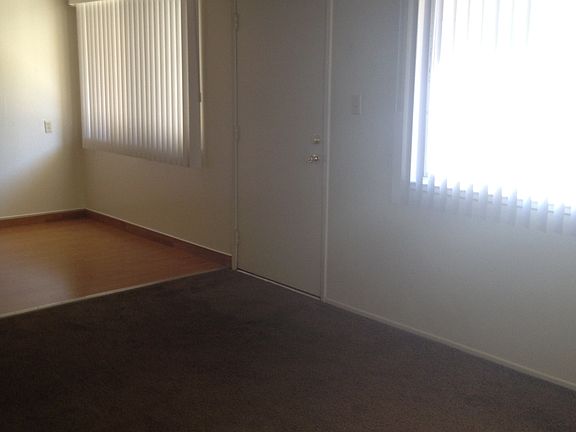 3rd image of 1007 Willow St APT 5