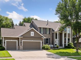 8008 Shenandoah Ln N, Maple Grove, MN 55311