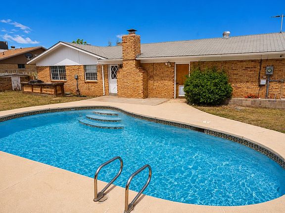 2nd image of 1518 Scenic Dr