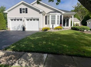 11 Derby Dr, Galloway, NJ