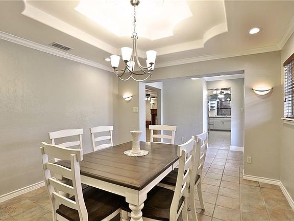 5th image of 3509 Brook Hollow Dr