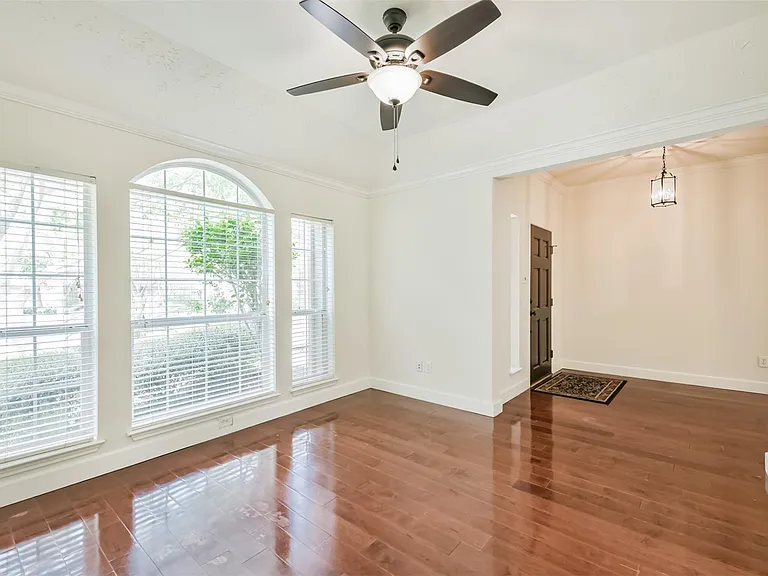 7 Heron Hollow Ct — Photo 9