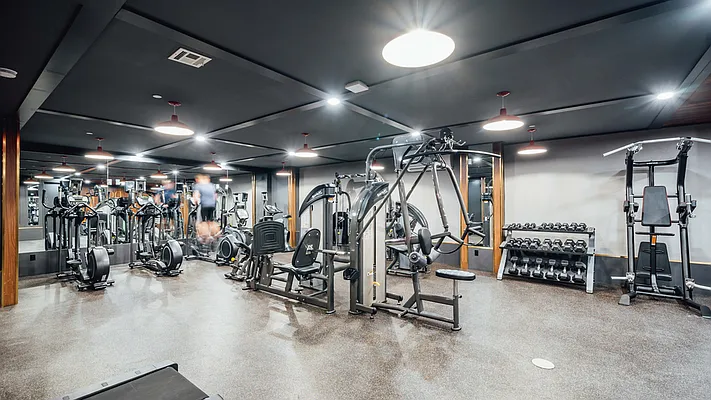 Rented by Nooklyn NYC LLC | media 113