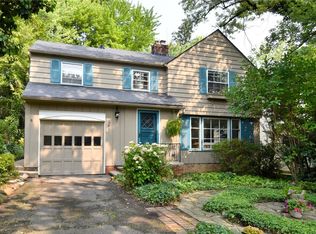 1584 Wrenford Rd, South Euclid, OH