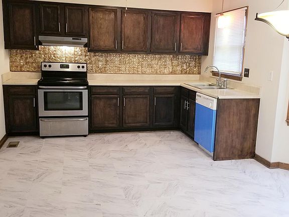 3rd image of 11204 Providence Creek Ct