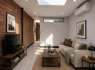 438 W 52nd St #Penthouse, New York, NY 10019