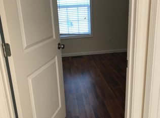 283 Stone Hollow Ln, Bowling Green, KY 42101