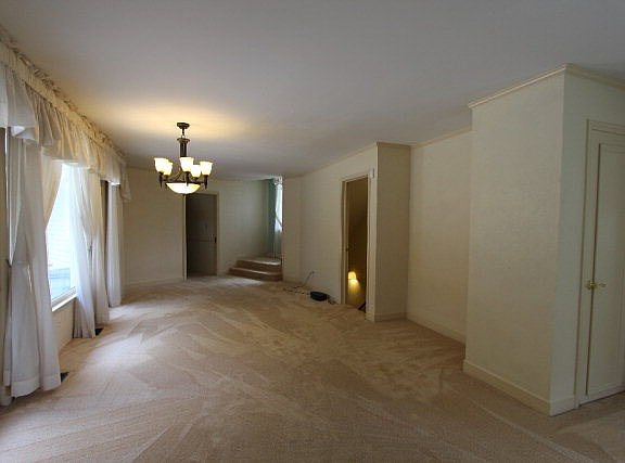 5th image of 325 Fletcher Dr