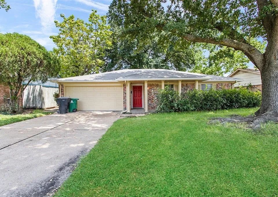 1st image of 5427 Bungalow Ln
