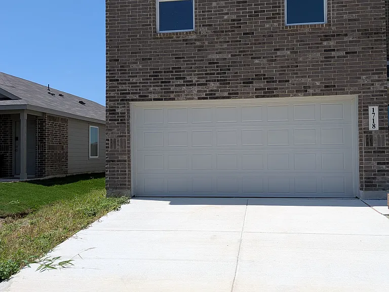 1718 Charlie Cv — Photo 17