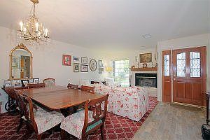 5th image of 117 N Mountain Ave #6