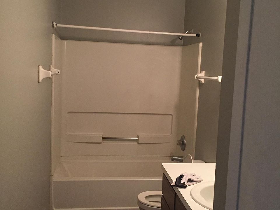 1st image of 831 Crofton Pl #1