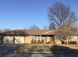 1926 N Farmstead St, Wichita, KS 67208